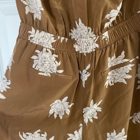 Vince Silk Chrysanthemum Romper/Jumpsuit, Brown/White, Size Small - Picture 9 of 11